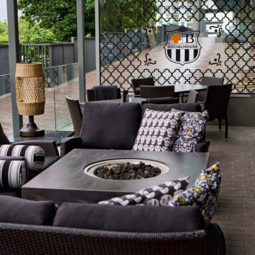 Browns New Westminster Restaurant Interior 7