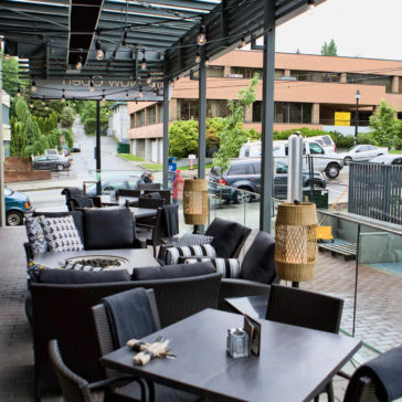 Browns New Westminster Restaurant Interior 9